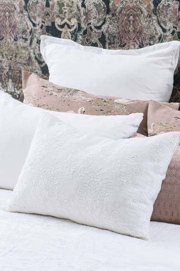 Bianca Lorenne - Rabat Cushion - White